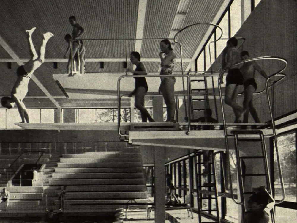 Schwimmhallenkonstruktion