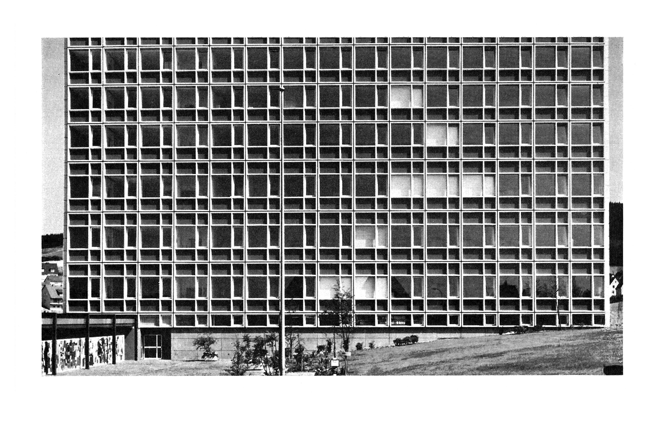 Abb. // Neubau eines Fernmeldeamtes in Meschede [Anm. d. Red.]