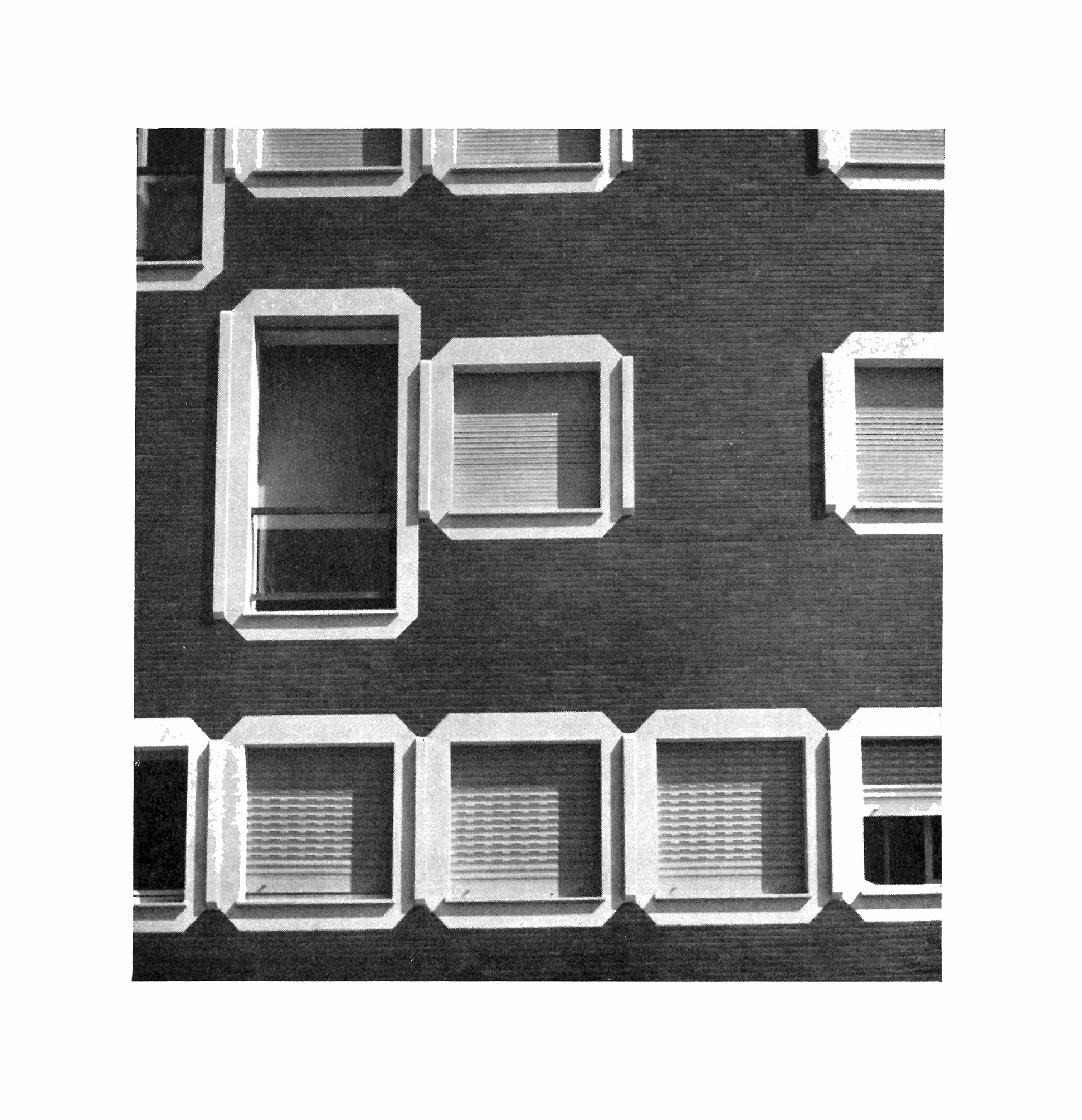 Abb. // Detail der Außenwand eines neungeschossigen Wahnbaues in Mailand [Anm. d. Red.]