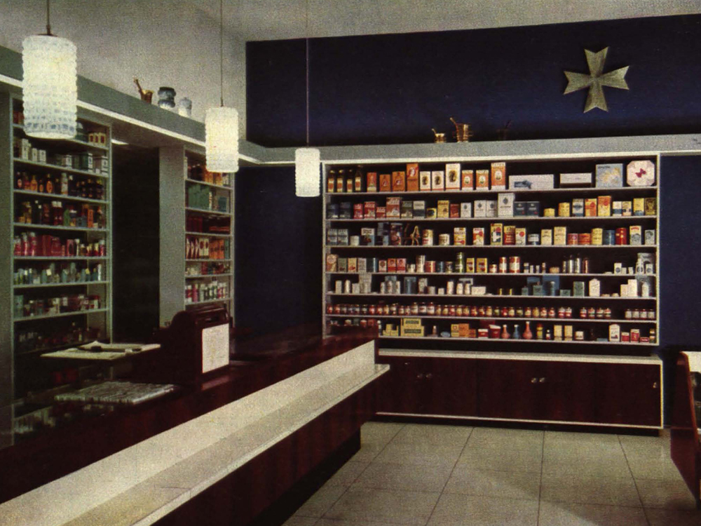 Einrichtungselemente in einer Apotheke