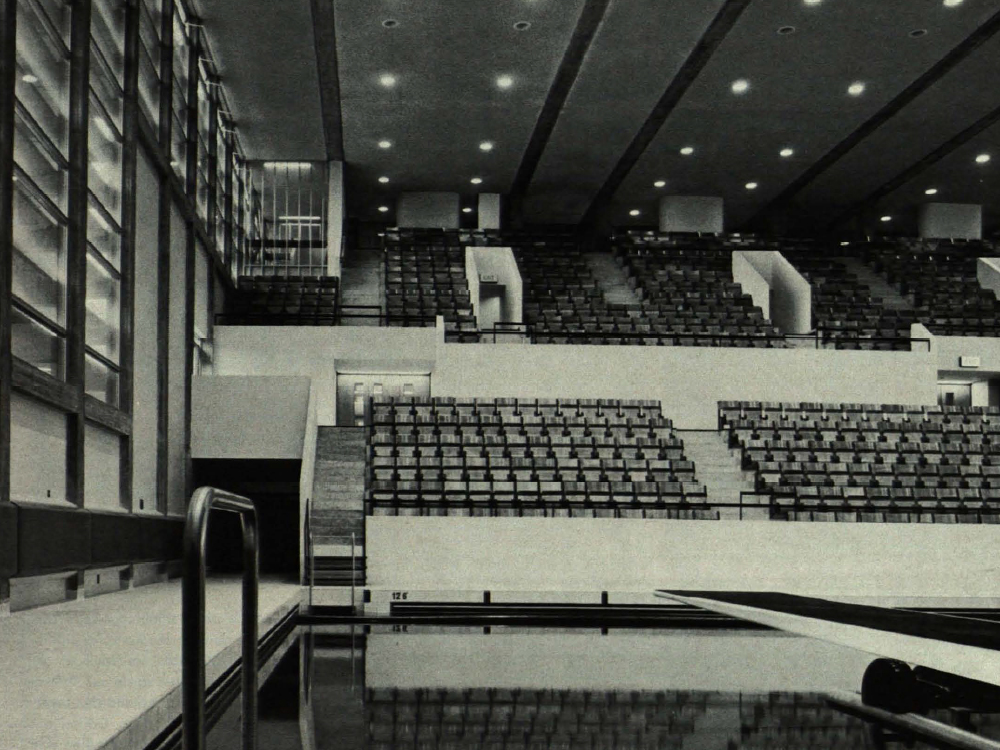 Schwimmhalle