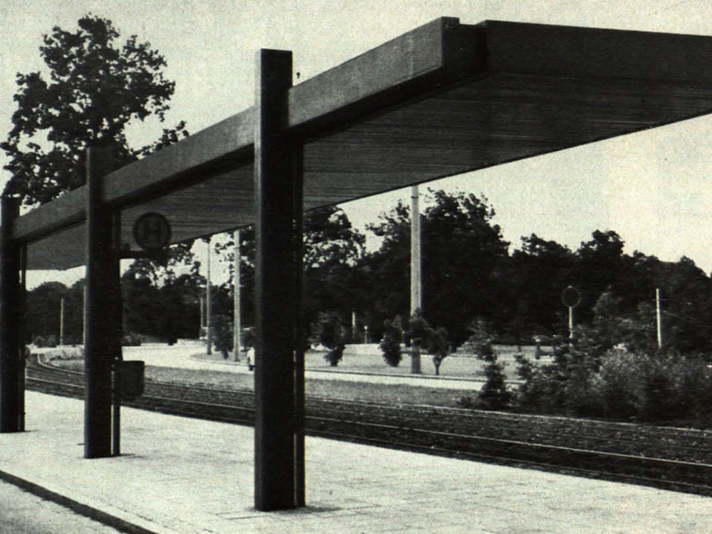 Straßenbahn-Haltestellendach