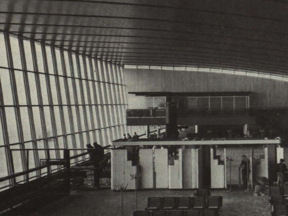Flughafengebäude in Helsinki