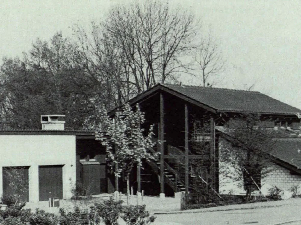 Arzt-Wohnhaus mit Praxis in Hünenburg