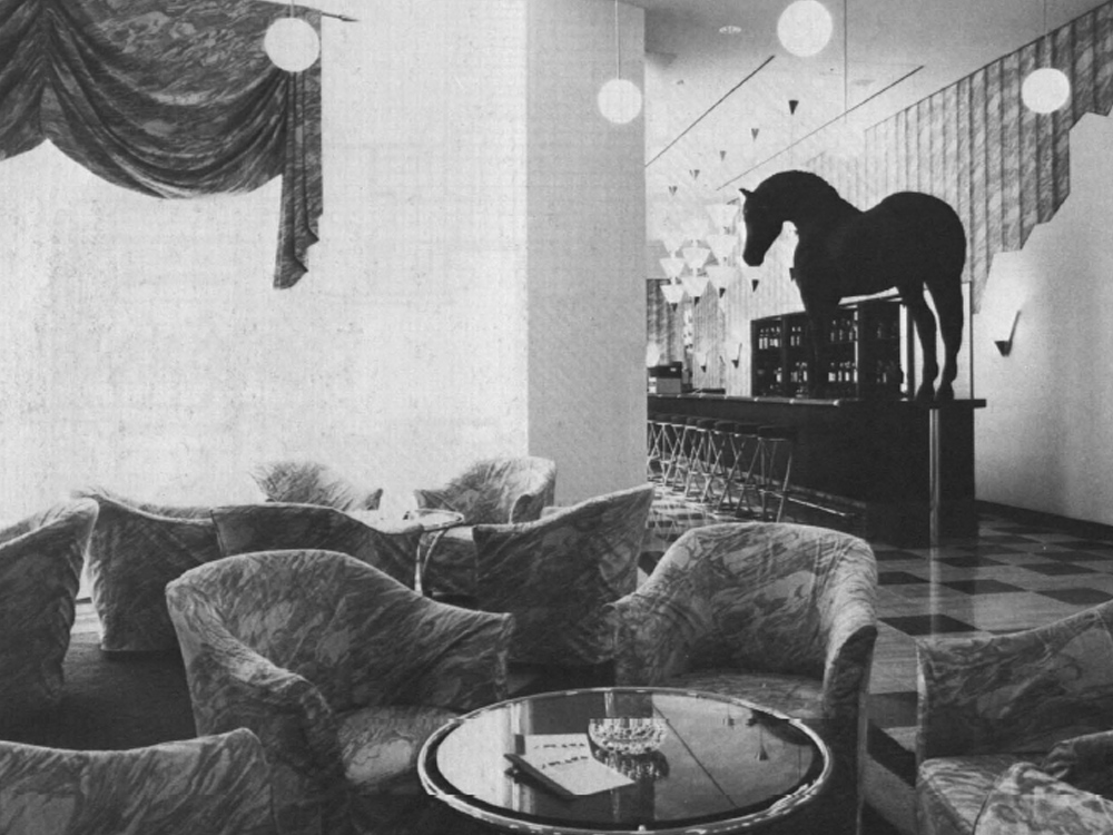 Bar im Hotel »La Plaza«, Basel, CH