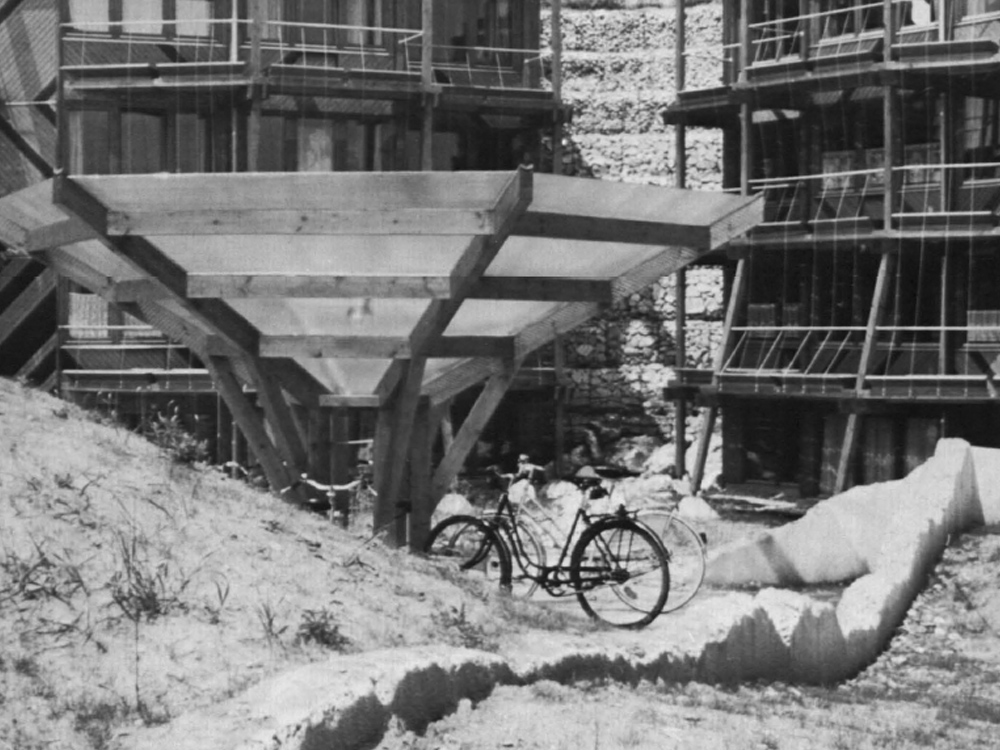 Fahrrad-Unterstand in Hohenheim