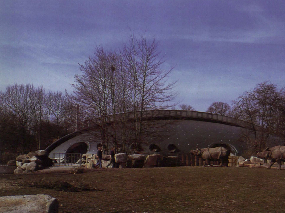 Nashorn- und Tapirhaus im Tierpark Hellabrunn, München