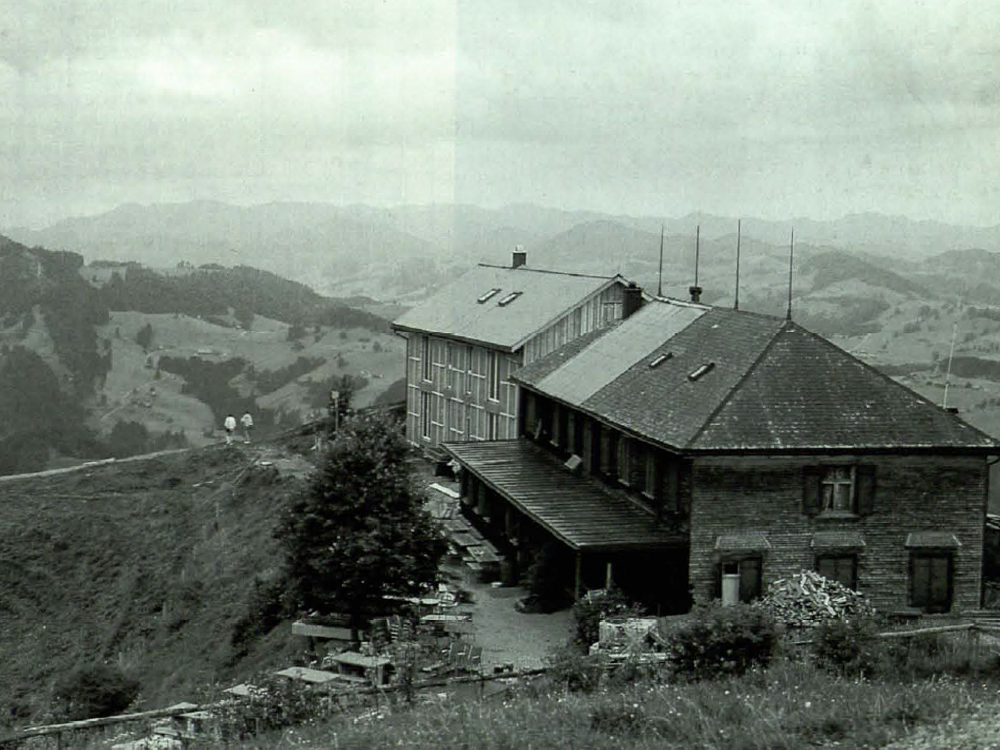 Berghaus auf der Hundwiler Höhe, Schweiz