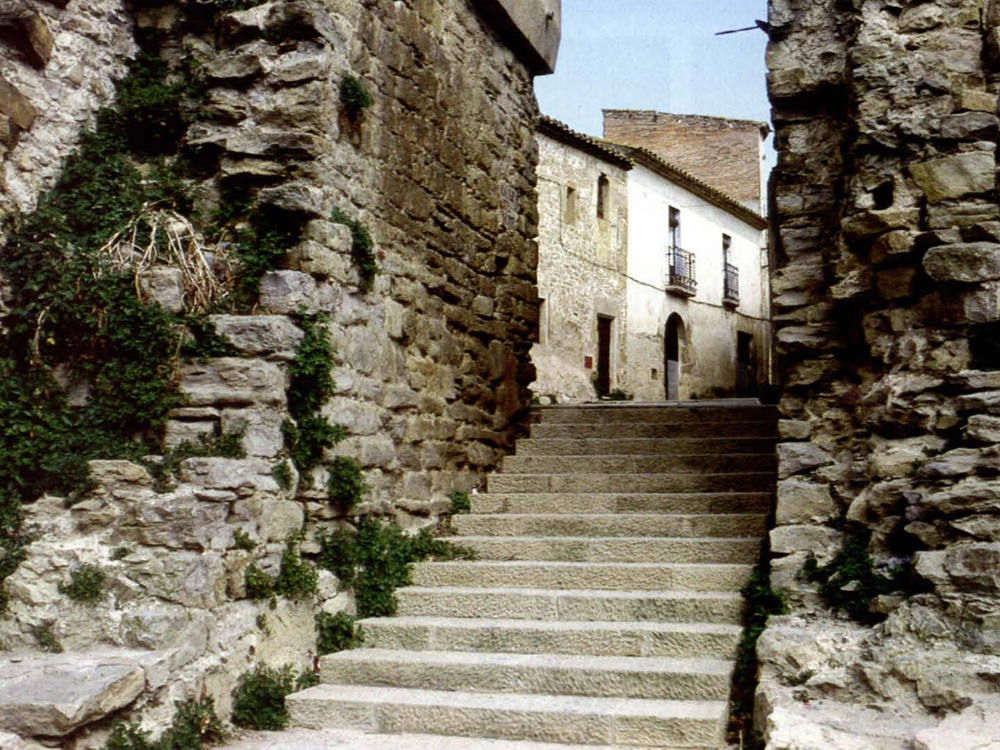 Straßen und Plätze in Ullastret, Spanien