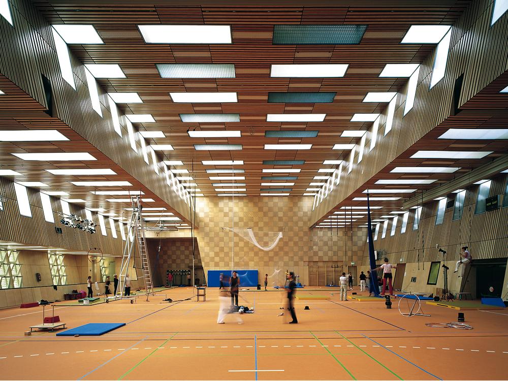 Bericht: Sporthalle für Artisten in Berlin