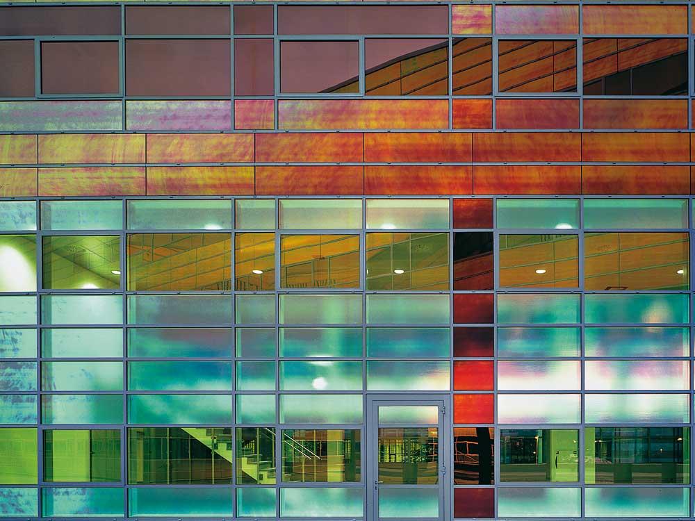 Technik: Farbiges Glas - Herstellung, Verarbeitung, Planung