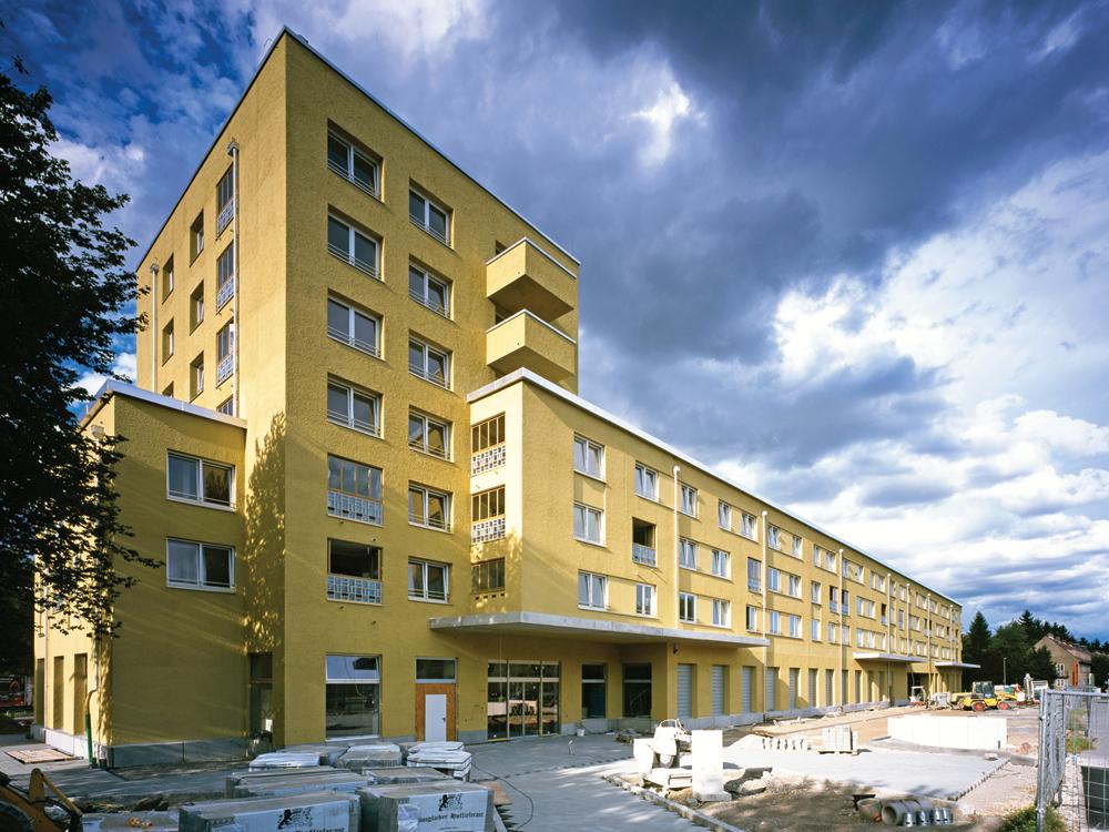 Objekt+Produkt: Wohn- und Geschäftshaus in München