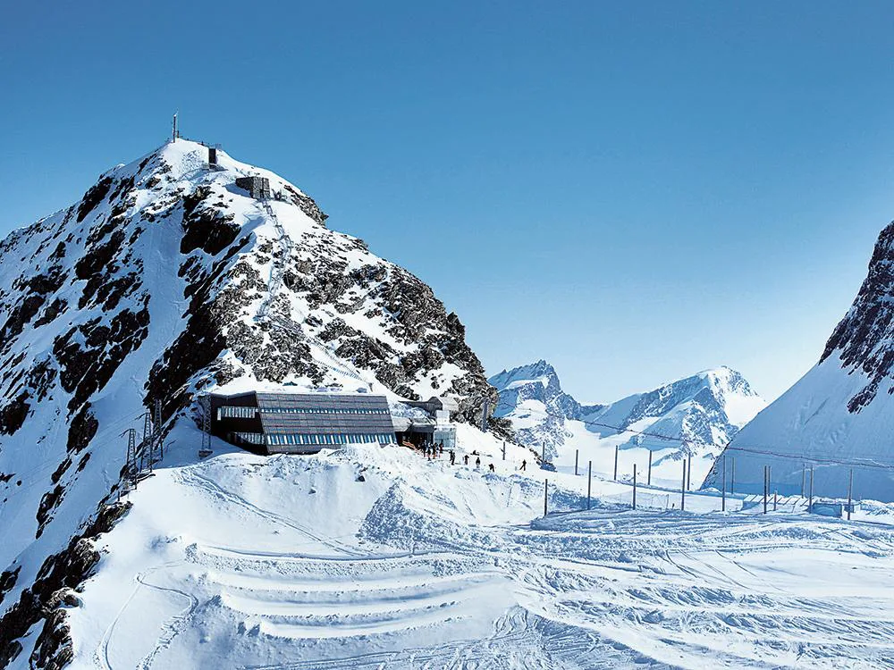 Magazin: Restaurant auf dem Klein Matterhorn bei Zermatt