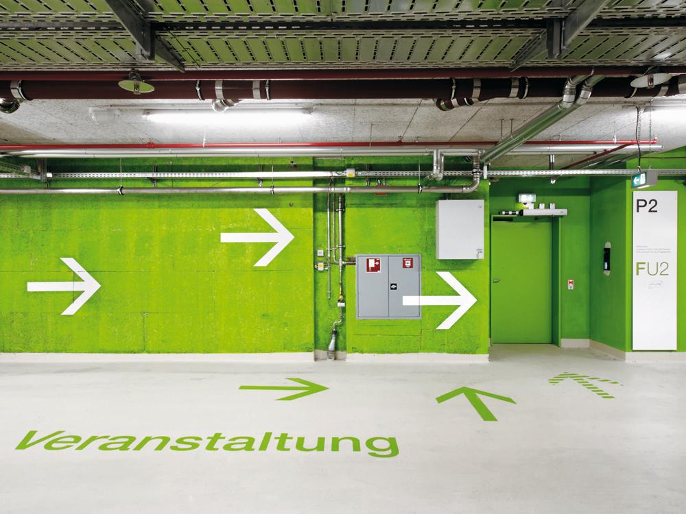 Diskussion: Da geht's lang -  Leitsysteme machen eine komplexe Welt transparent