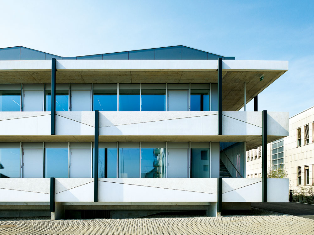 Verwaltungsgebäude in Gland