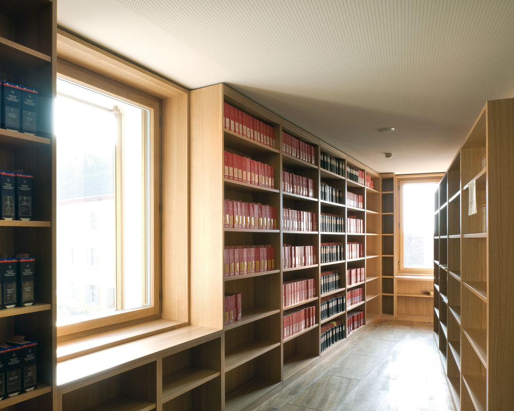 Bibliothek im 4. Obergeschoss (Rechtsdienst der Landesregierung)