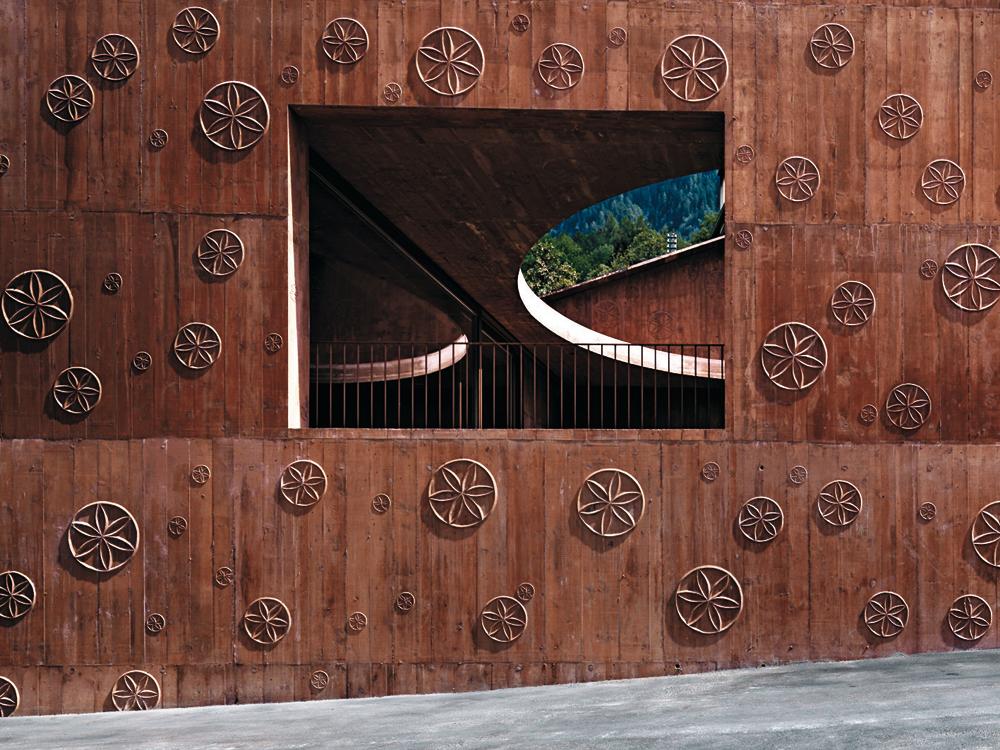 Ateliertheater Bardill, Scharans, 2007  Architekt: Valerio Olgiati