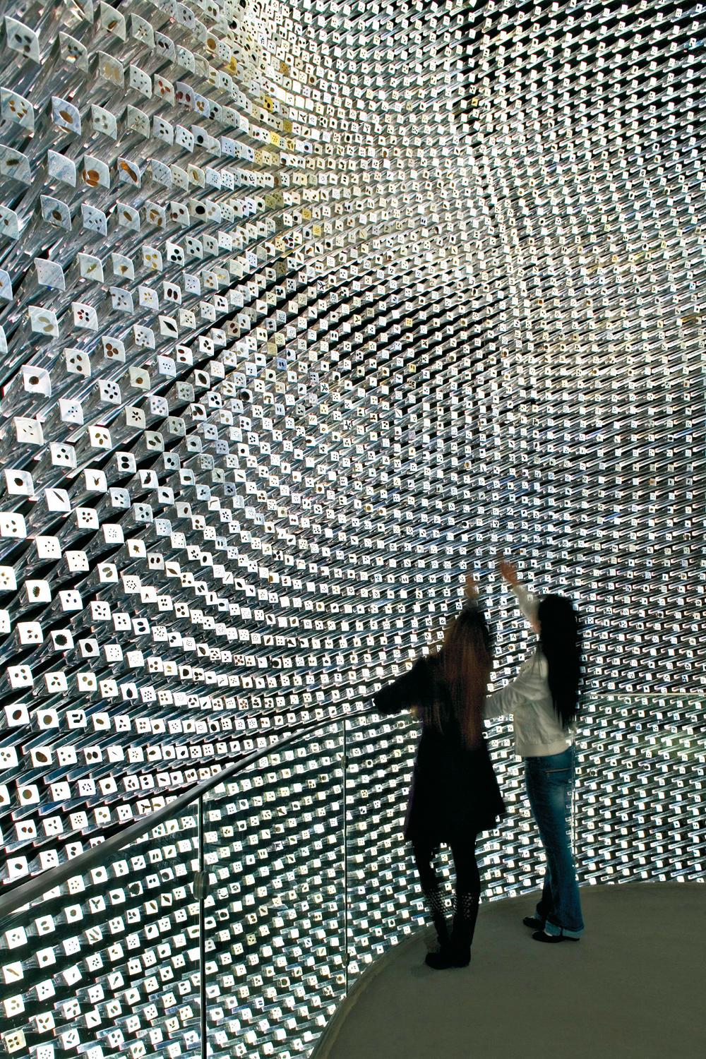 Britischer Pavillon »Seed Cathedral«,  Architekten: Thomas Heatherwick Studio