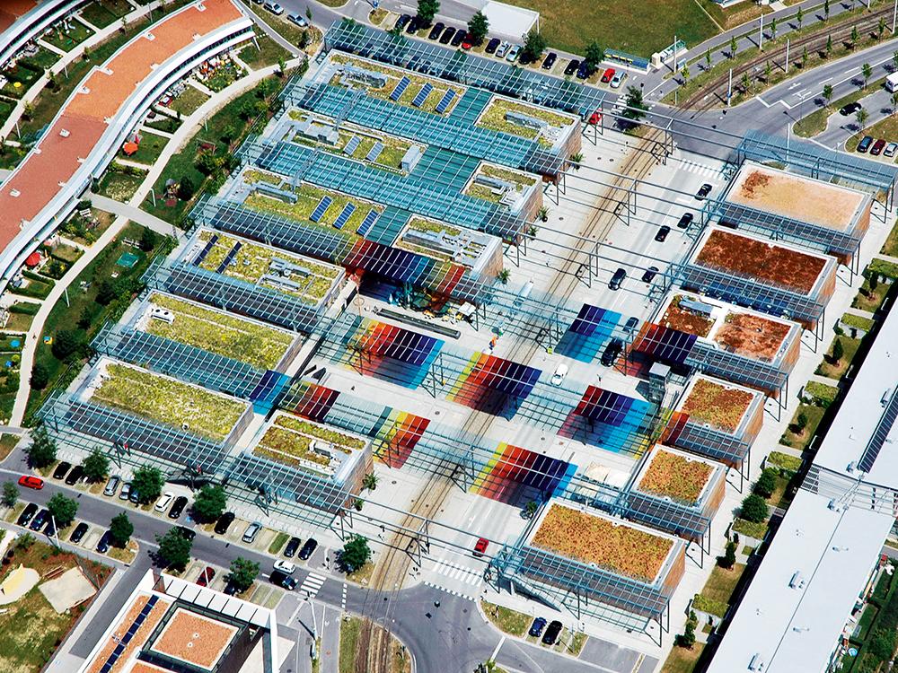 SolarCity Linz: Luftaufnahmen des Gemeindezentrums und der Gesamtanlage