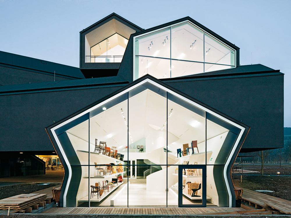 Bericht: Raumskulptur oder Möbelmarkt? Das VitraHaus