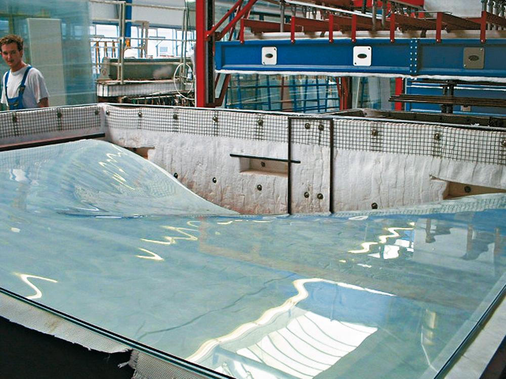Glasscheibe nach der Schwerkraftverformung