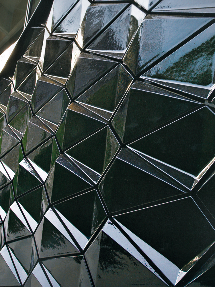 hinterlüftete Außenfassade, Betriebsrestaurant Trumpf in Ditzingen, 2008
Architekten: Barkow Leibinger