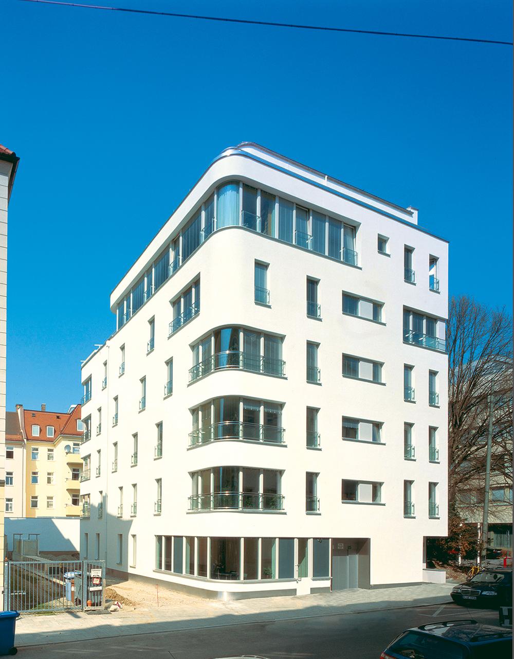 Wohn- und Geschäftshaus in München 
Architekt: Martin Pool