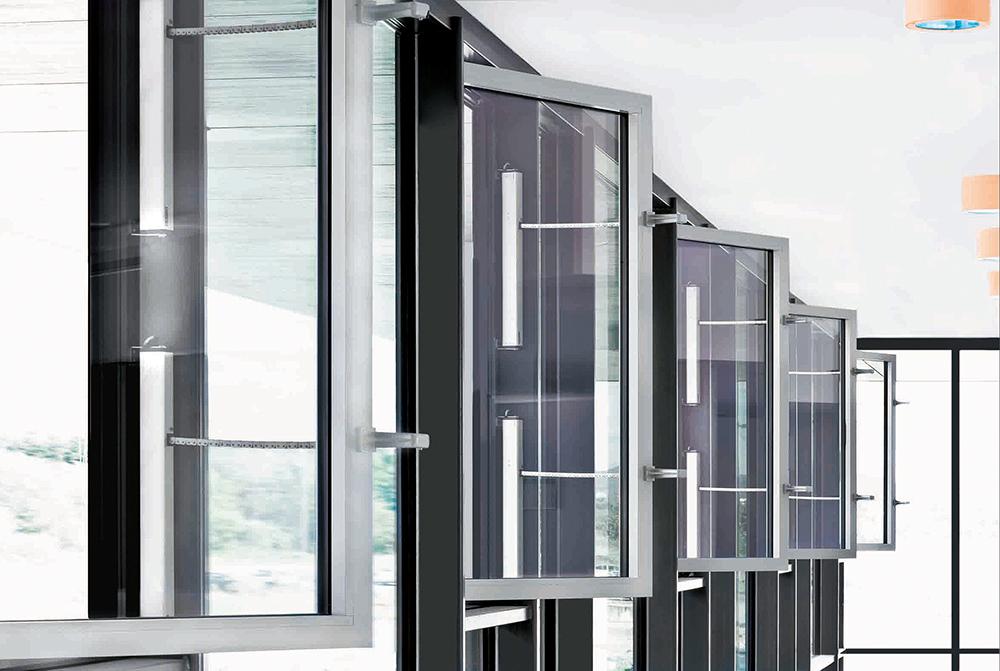 Lüftung über automatisch öffnende Fensterflügel