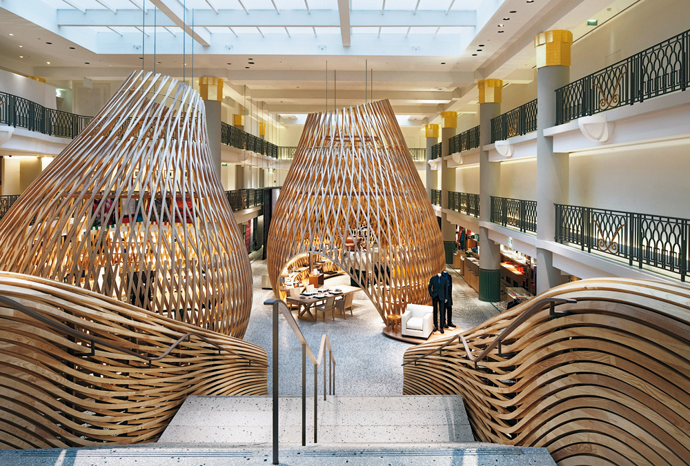 Ladentypus »Design-Palast«:
Hermès Rive Gauche in Paris, 2010
Innenarchitektur: RDAI mit Bollinger+Grohmann und DesignToProduction