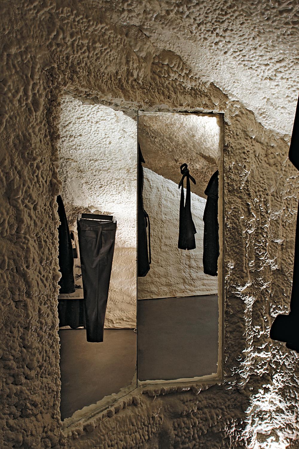 Siki Fashion Shop in New York, 2010
Architekt: Leong Leong
