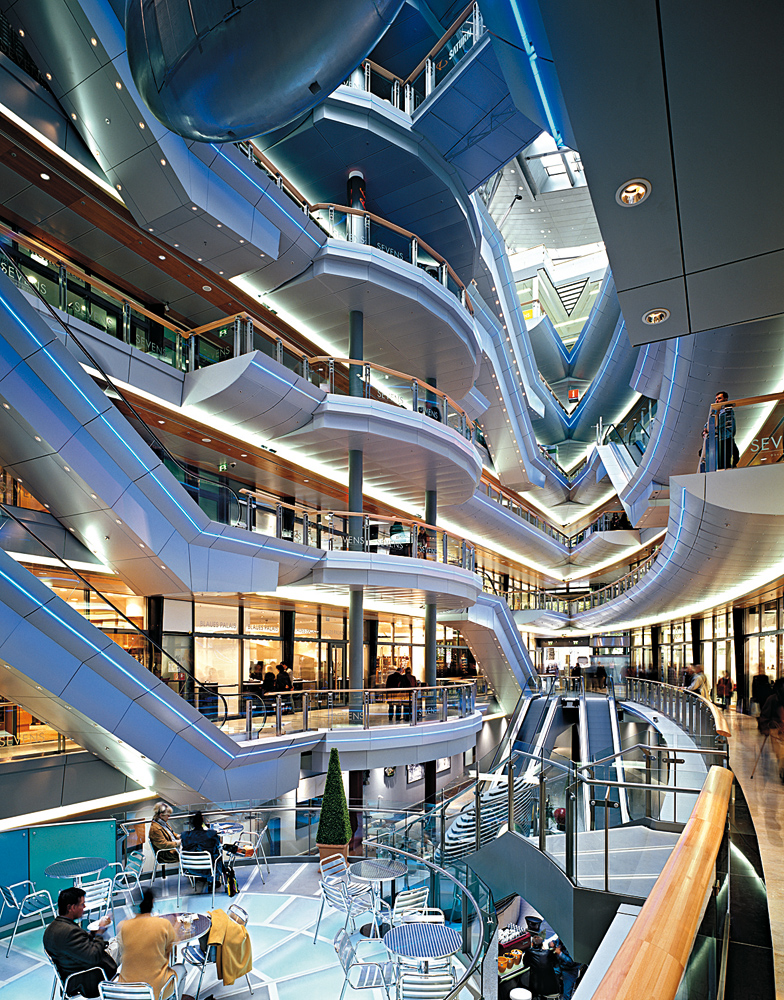 Einkaufszentrum Sevens in Düsseldorf, 2000
Architekten: Rhode, Kellermann, Wawrowsky