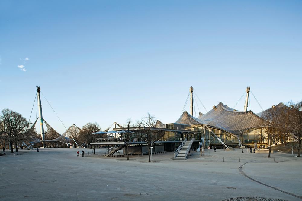 Restaurant und Biergarten am Coubertinplatz, Auer + Weber + Assozierte, 2011