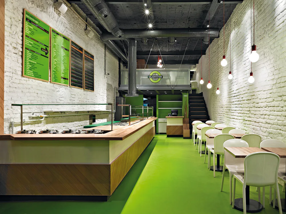 Fast Food-Restaurant Salad Station in Istanbul