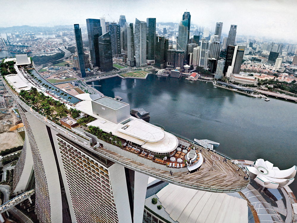 SkyPark auf dem Marina Bay Sands Hotel in Singapur, 2011
Architekten: Moshe Safdie and Associates