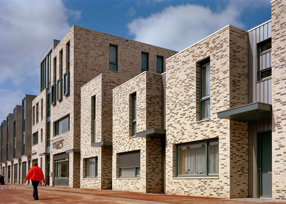 Wohnanlage in Kaatsheuvel/NL (DAT Architekten, Tilburg 2003)