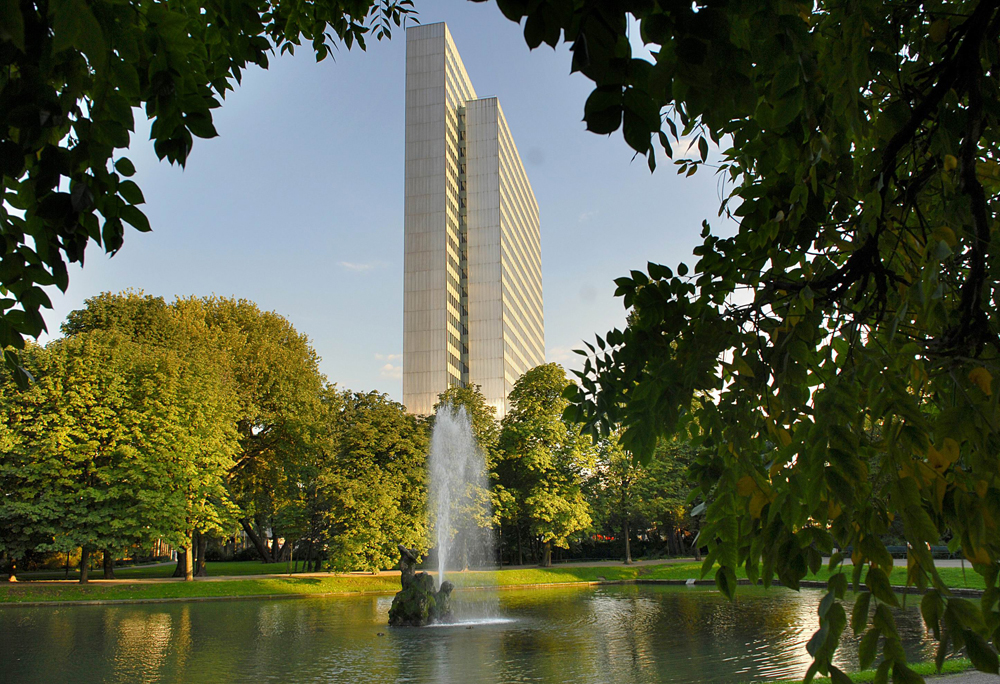 Ansicht aus Norden vom Hofgarten her
