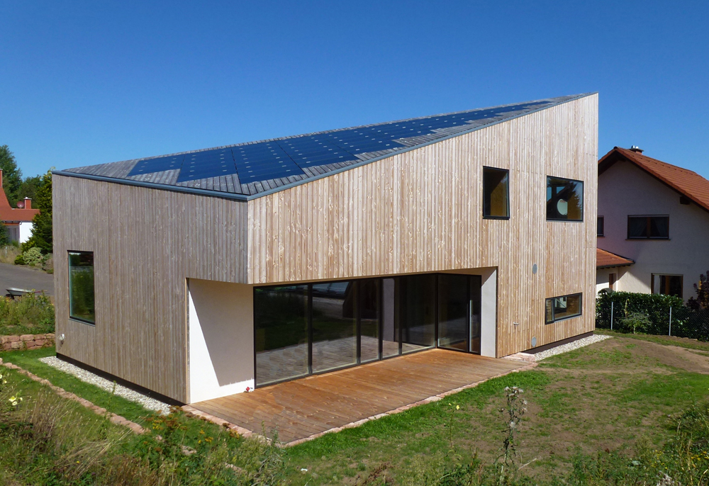 Effizienzhaus Plus in Stelzenberg (Architektur: Marcus Schwarz)