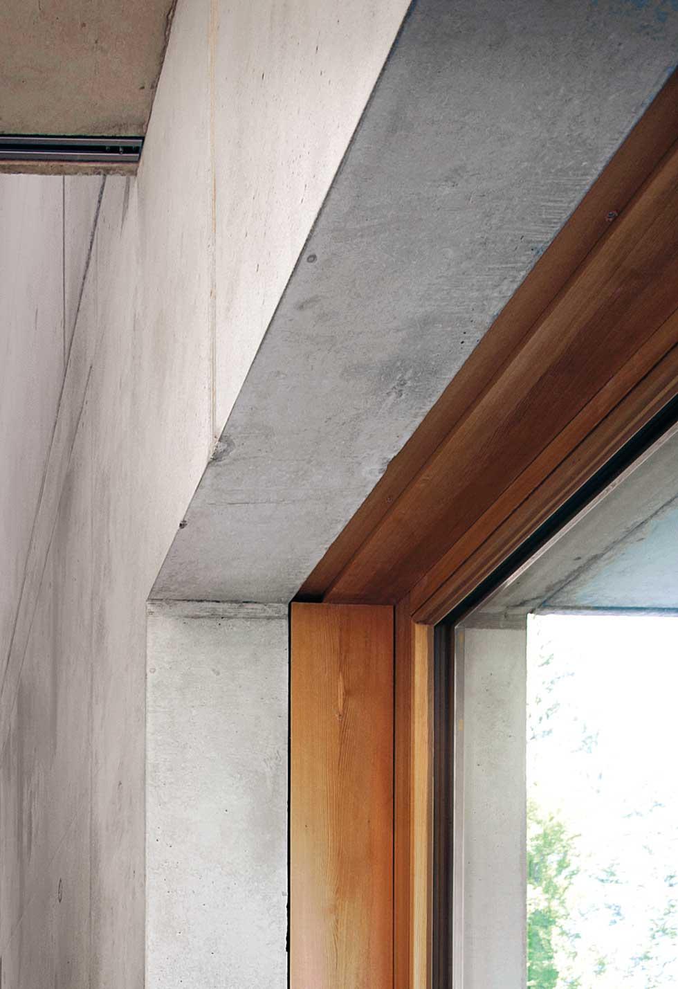 Neubau: tragende Stahlbetonwand mit thermischer Bauteilaktivierung, Dämmung und fugenloser Sichtbeton-Vorsatzschale
Haus W in Kempten, Architekten: heilergeiger architekten