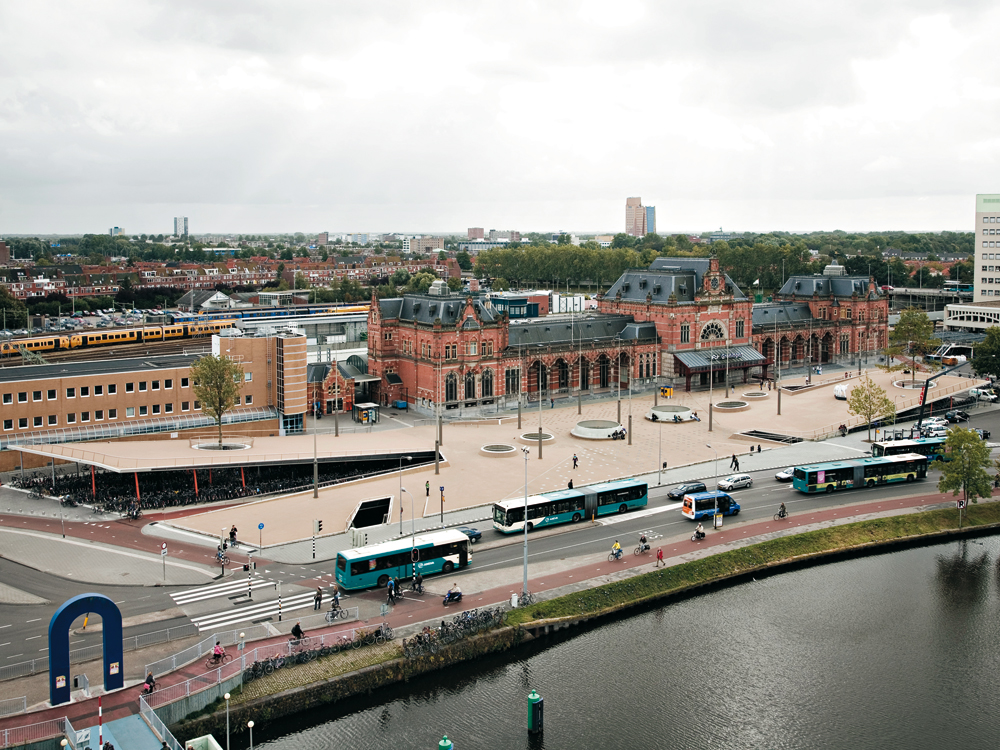 Bahnhofsvorplatz, Groningen, 2007
Architekten: KCAP