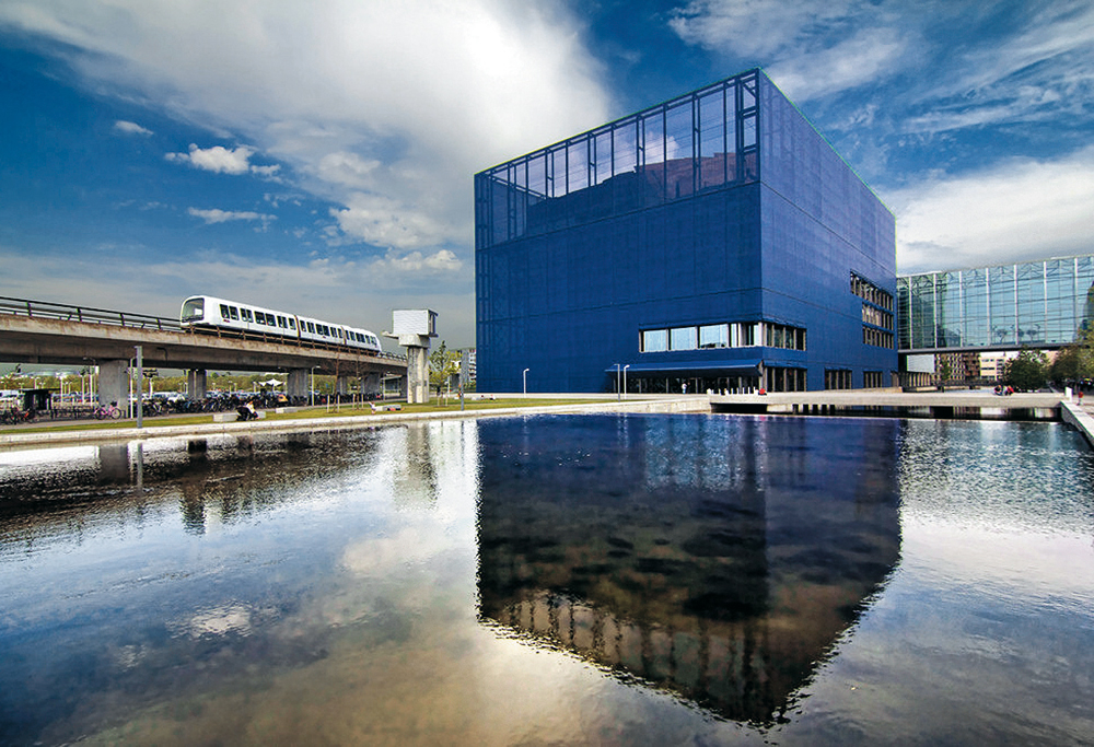 Konzerthaus Kopenhagen, Architekt: Jean Nouvel
Planungsbeginn 1999, Baubeginn 2003
Eröffnung 2009