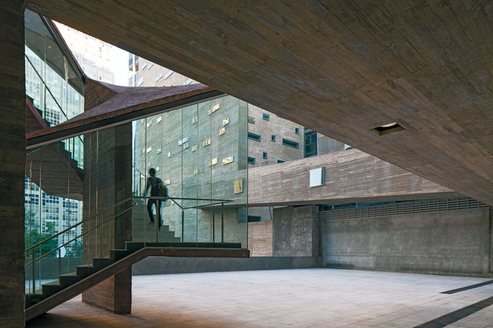 Praça das Artes, Kulturzentrum in São Paulo, 2006–12  Architekten: Brasil Arquitetura, Marcos Cartum