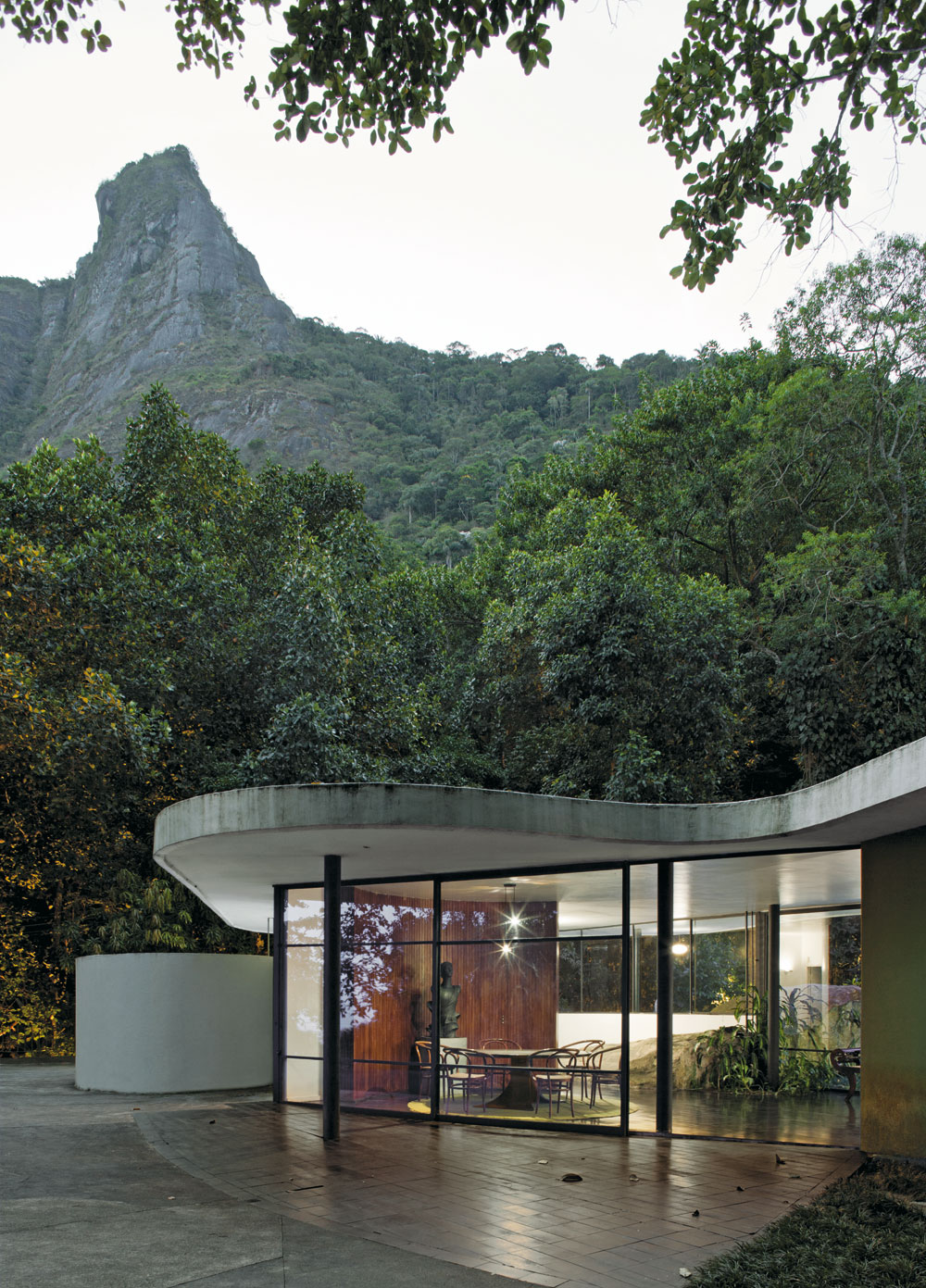 Casa das Canoas, Wohnhaus in Rio de Janeiro, 1951– 53, Architekt: Oscar Niemeyer