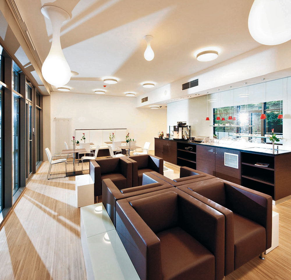 Lounge von K2 Architekten im Patientenhotel Klinikum Essen-Mitte, Neubau einer Wahlleistungsstation, 2011, Architekten: TMK Architekten Ingenieure