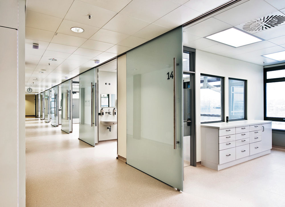 Sanierung der Behandlungsräume im Bundes wehrkrankenhaus Ulm, 2007–2015 Architekten: Heinle, Wischer und Partner