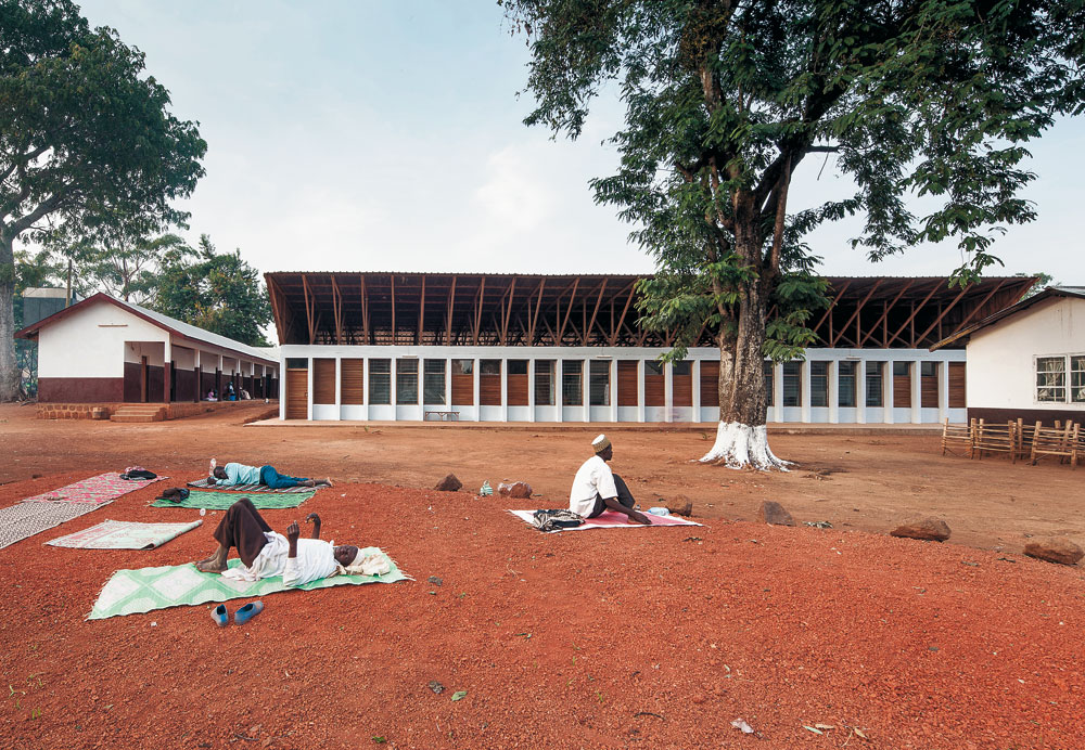 Buschkrankenhaus in Ngaoubela, Kamerun, 2013; Ansicht Süd
