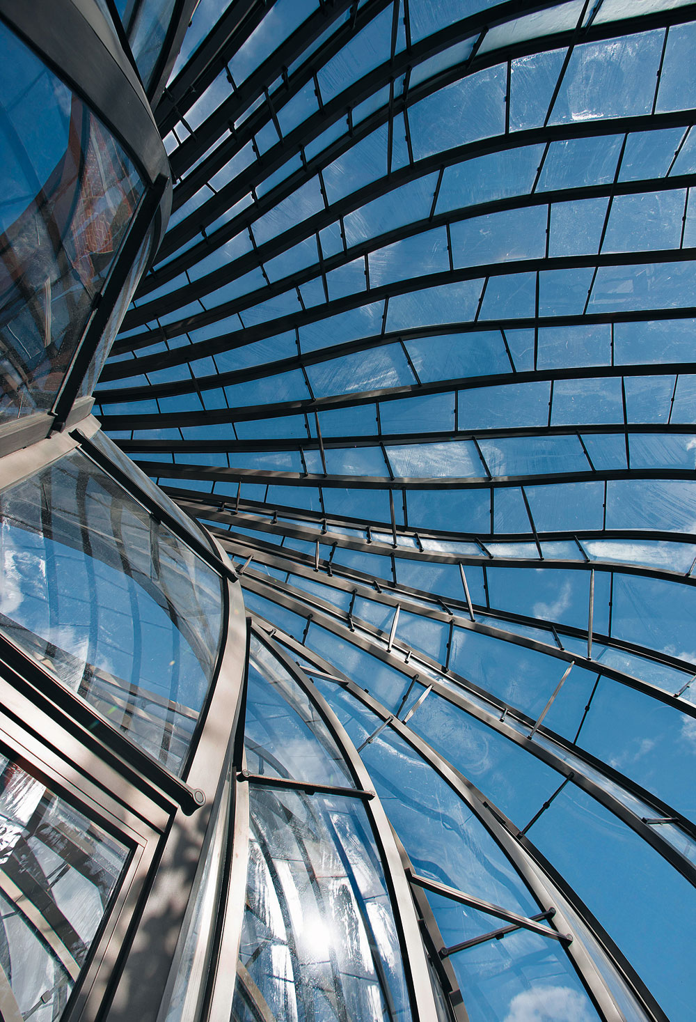 Bombay Sapphire Headquarters, Laverstoke Verglasung: Bellapart