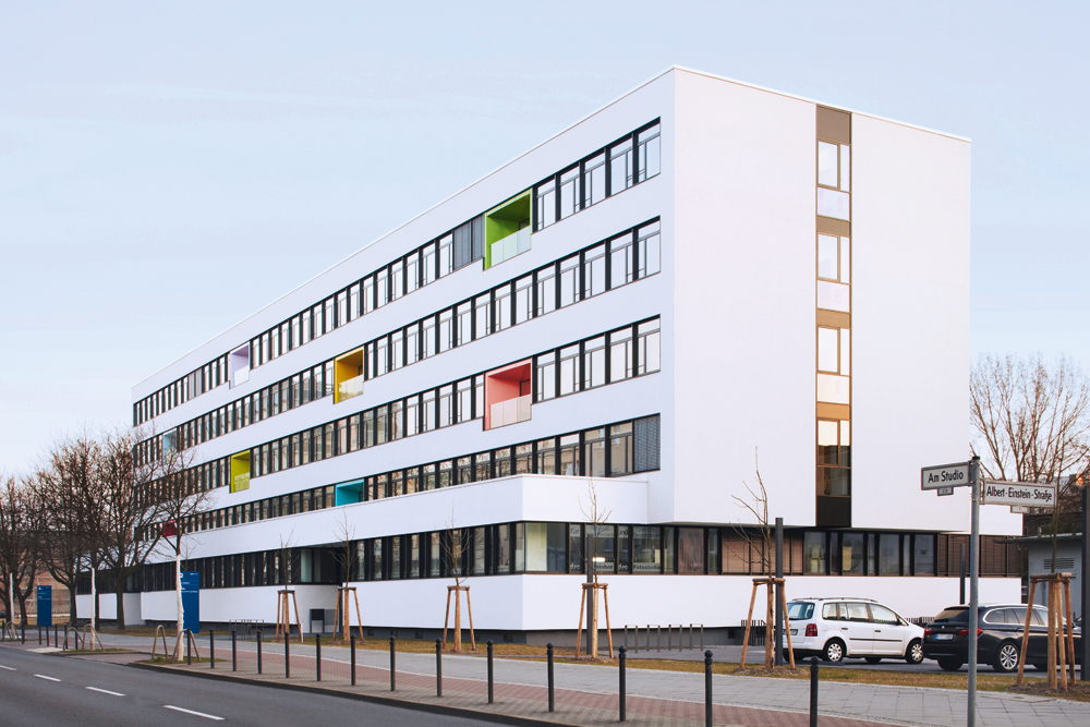 ZIM Zentrum für Informations- und Medientechnologie, 
Am Studio 2, Berlin-Adlershof
Numrich Albrecht Klumpp Architekten