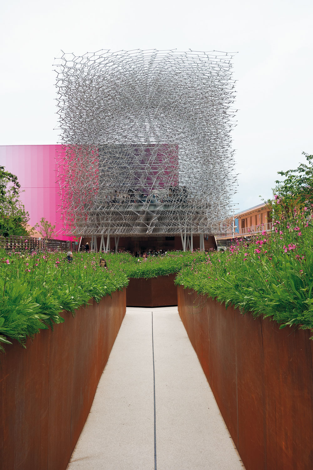 UK-Pavillon »Grown in Britain & Northern Ireland«, Künstler: Wolfgang Buttress