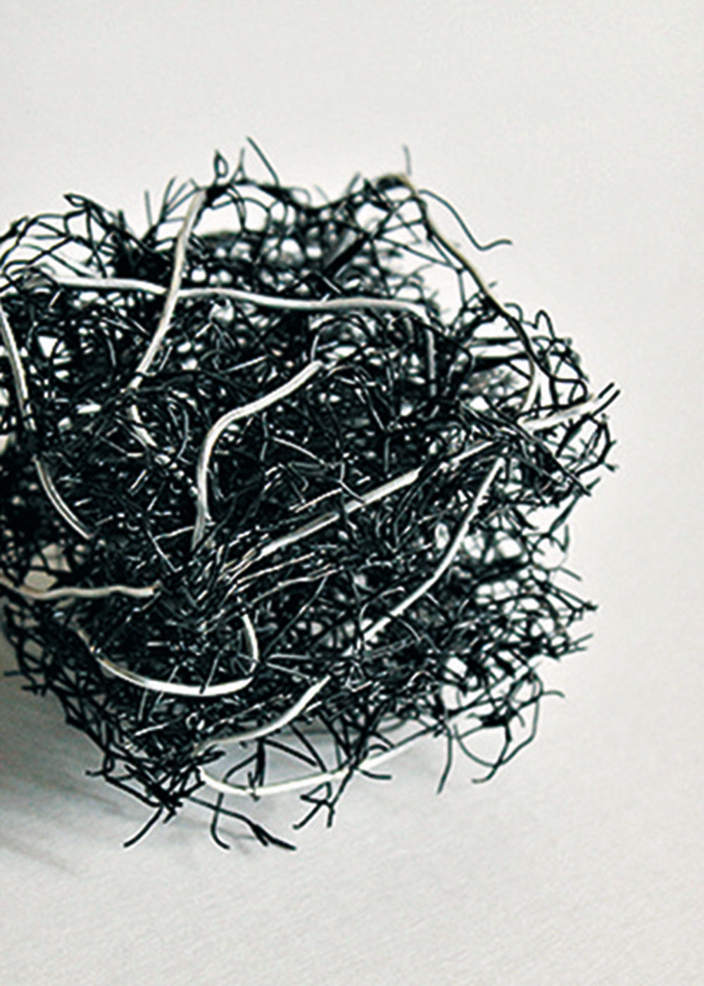 In Materialien und Formen übersetzte Geruchseigenschaften; Materialforschung, Tom Baffi, 2010