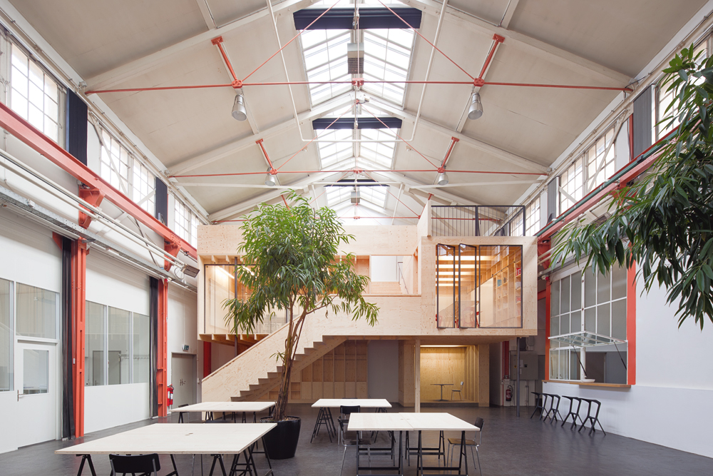 Ursprünglich in Zürich ansässig, eröffnete das Büro Stereo Architektur selbst eine Zweigstelle als Mieter im Launchlab-Komplex in Basel.